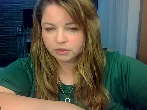 Snapshot of cute__cherry chatting on 25, 5, 2026 cute cherry online show from 25, 5, 2026