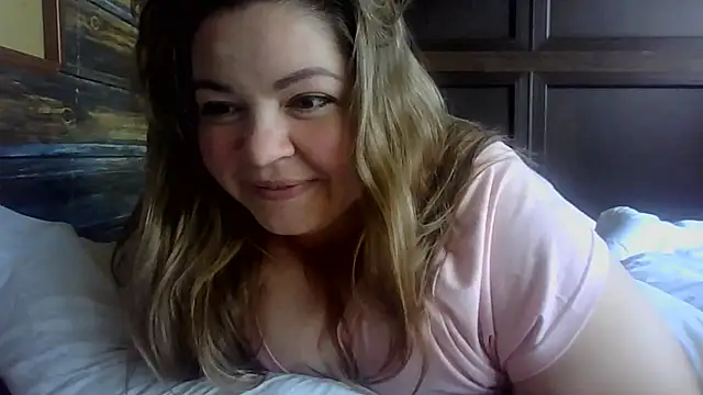 Snapshot of cute__cherry chatting on 18, 6, 2026 cute cherry online show from 18, 6, 2026