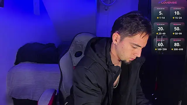 Alex smith00 online show from 13, 1, 2026