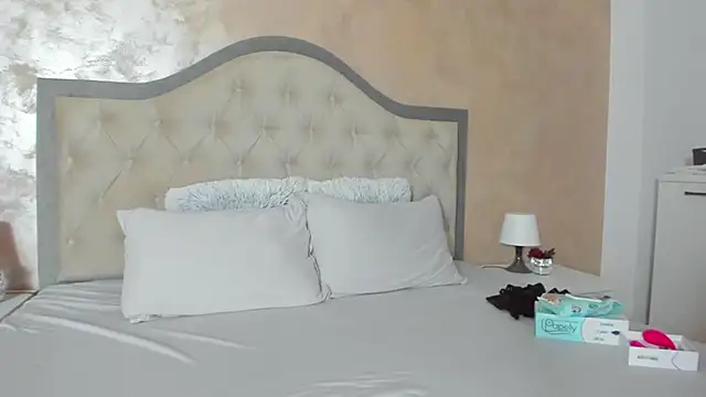 JennaMyers online show from 7, 2, 2025