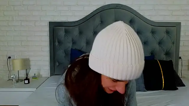 JennaMyers online show from 8, 2, 2025