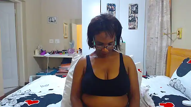 Hotgrannyx online show from 6, 3, 2025