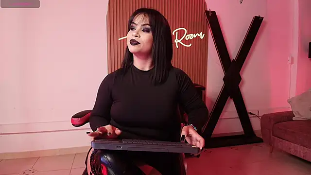 arianna smith  online show from 22, 3, 2025