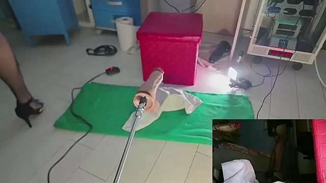 Snapshot of Sissy-Boys chatting on 18, 1, 2025 Sissy-Boys online show from 18, 1, 2025