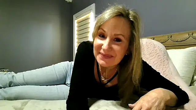 Lisaisluscious online show from 25, 10, 2025