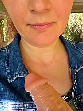 Analimado18 online show from 25, 4, 2026