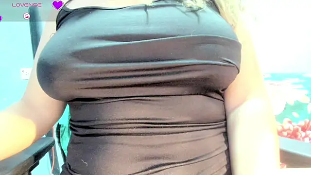 Tiffany teressa online show from 26, 10, 2025