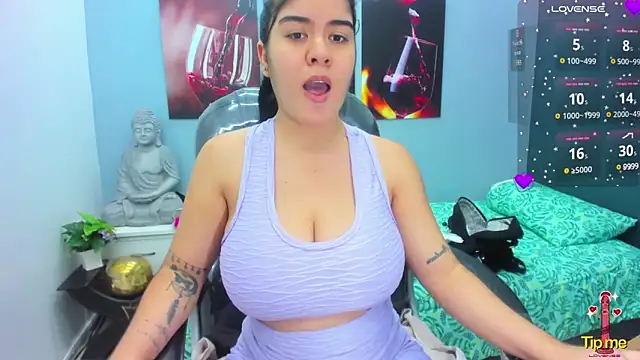 Snapshot of pearl_weet chatting on 19, 2, 2025 pearl weet online show from 19, 2, 2025