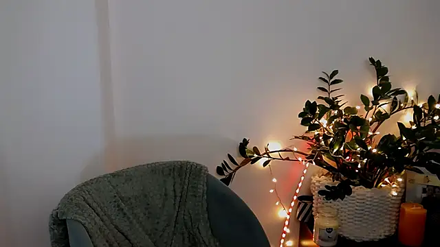 Xentthia online show from 8, 2, 2025