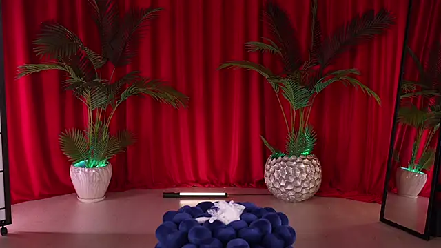 KittyCaitlin online show from 20, 9, 2025