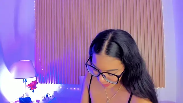 GenesisRuiz online show from 21, 2, 2025