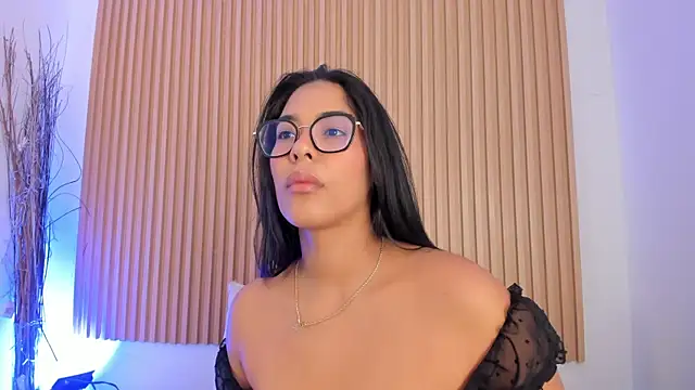 Snapshot of GenesisRuiz chatting on 8, 6, 2026 GenesisRuiz online show from 8, 6, 2026