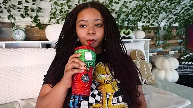 -khayaparker online show from 27, 2, 2025