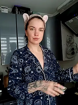 LazyTanukii online show from 5, 10, 2025