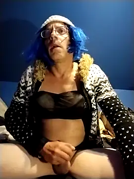 Snapshot of MirthildaVenza chatting on 12, 10, 2025 MirthildaVenza online show from 12, 10, 2025