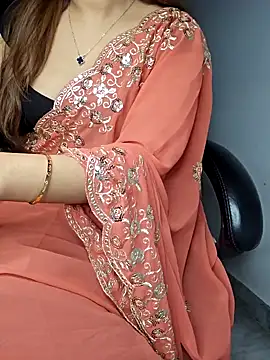 Snapshot of aliyaah_singh chatting on 15, 1, 2025 aliyaah singh online show from 15, 1, 2025