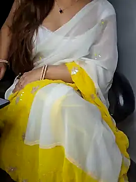 Snapshot of aliyaah_singh chatting on 28, 1, 2025 aliyaah singh online show from 28, 1, 2025