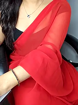 Snapshot of aliyaah_singh chatting on 27, 10, 2025 aliyaah singh online show from 27, 10, 2025