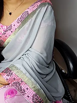 Snapshot of aliyaah_singh chatting on 20, 12, 2025 aliyaah singh online show from 20, 12, 2025