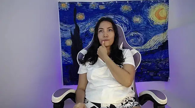 cutie and slutty online show from 15, 3, 2025