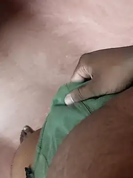 Snapshot of dinesh682 chatting on 10, 4, 2026 dinesh682 online show from 10, 4, 2026