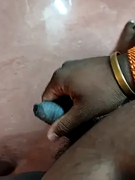 Snapshot of dinesh682 chatting on 11, 4, 2026 dinesh682 online show from 11, 4, 2026