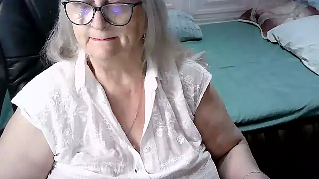Snapshot of LolkaAlyss chatting on 17, 1, 2026 LolkaAlyss online show from 17, 1, 2026