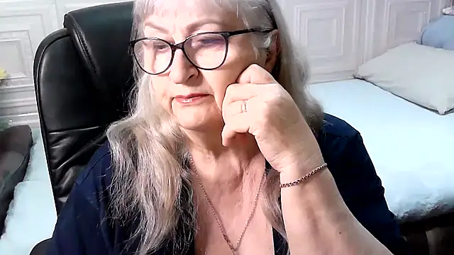 Snapshot of LolkaAlyss chatting on 13, 3, 2026 LolkaAlyss online show from 13, 3, 2026