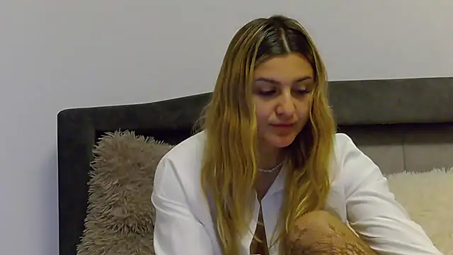 NicolePlay online show from 10, 4, 2026