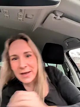 Snapshot of NaomiAndFriends chatting on 24, 2, 2026 NaomiAndFriends online show from 24, 2, 2026