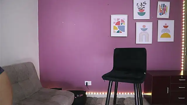 Steph F online show from 17, 10, 2025