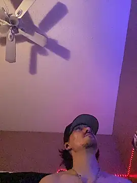 Snapshot of Jbizzle247 chatting on 22, 12, 2025 Jbizzle247 online show from 22, 12, 2025