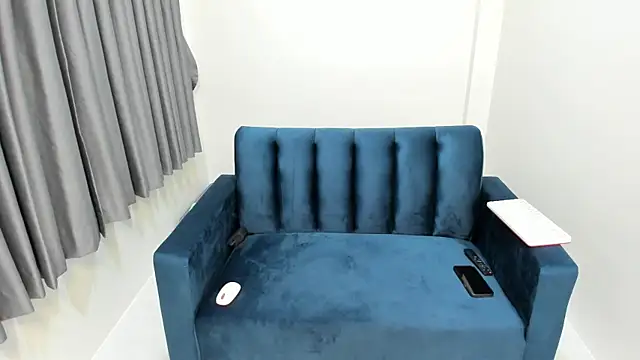 Raamoss online show from 3, 2, 2025