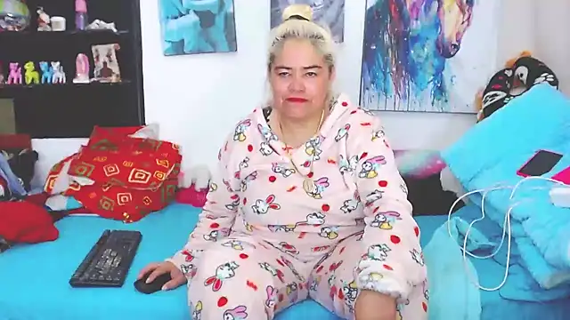 estrellita fugaz16x online show from 24, 1, 2025