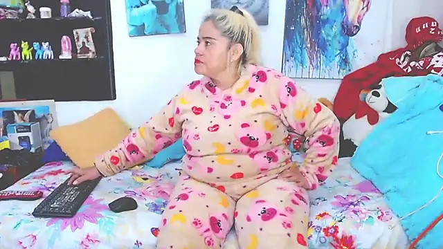 estrellita fugaz16x online show from 13, 2, 2025