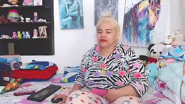 estrellita fugaz16x online show from 19, 3, 2025