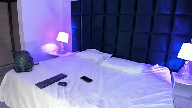 Snapshot of Maddysex_ chatting on 27, 4, 2026 Maddysex online show from 27, 4, 2026