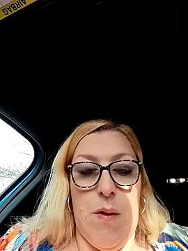 winniess40 online show from 2, 3, 2025