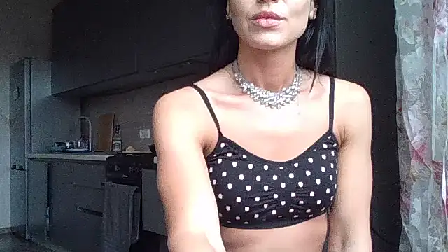 Snapshot of JulianaGold1 chatting on 27, 2, 2025 JulianaGold1 online show from 27, 2, 2025