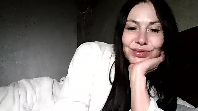 Snapshot of JulianaGold1 chatting on 28, 2, 2026 JulianaGold1 online show from 28, 2, 2026