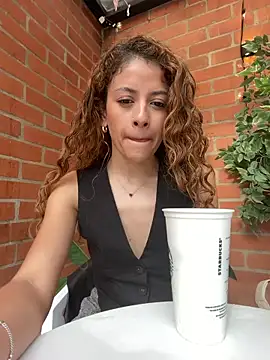 Snapshot of alana15 chatting on 5, 6, 2026 alana15 online show from 5, 6, 2026