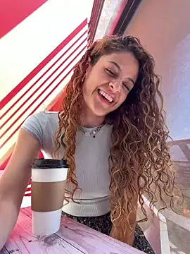 Snapshot of alana15 chatting on 11, 6, 2026 alana15 online show from 11, 6, 2026
