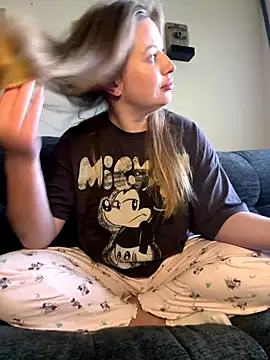 AlisaWhite online show from 17, 12, 2025