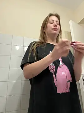 AlisaWhite online show from 18, 3, 2026