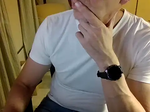 Snapshot of mariohurt101 chatting on 25, 11, 2025 mariohurt101 online show from 25, 11, 2025