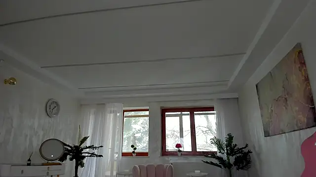 TiffanyHouston  online show from 27, 2, 2025