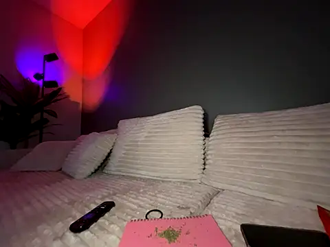 chloetease online show from 18, 11, 2025