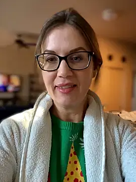 MaiseKnox online show from 14, 12, 2025