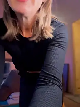 Snapshot of MaiseKnox chatting on 3, 3, 2026 MaiseKnox online show from 3, 3, 2026