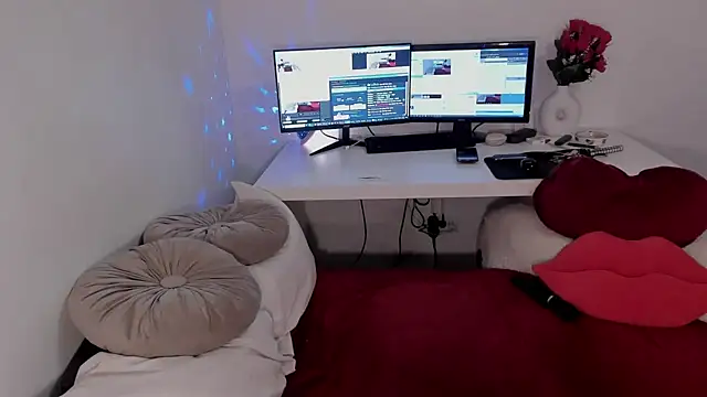 aryahunt1 online show from 5, 10, 2025